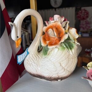 Vintage Porcelain Swan centerpiece